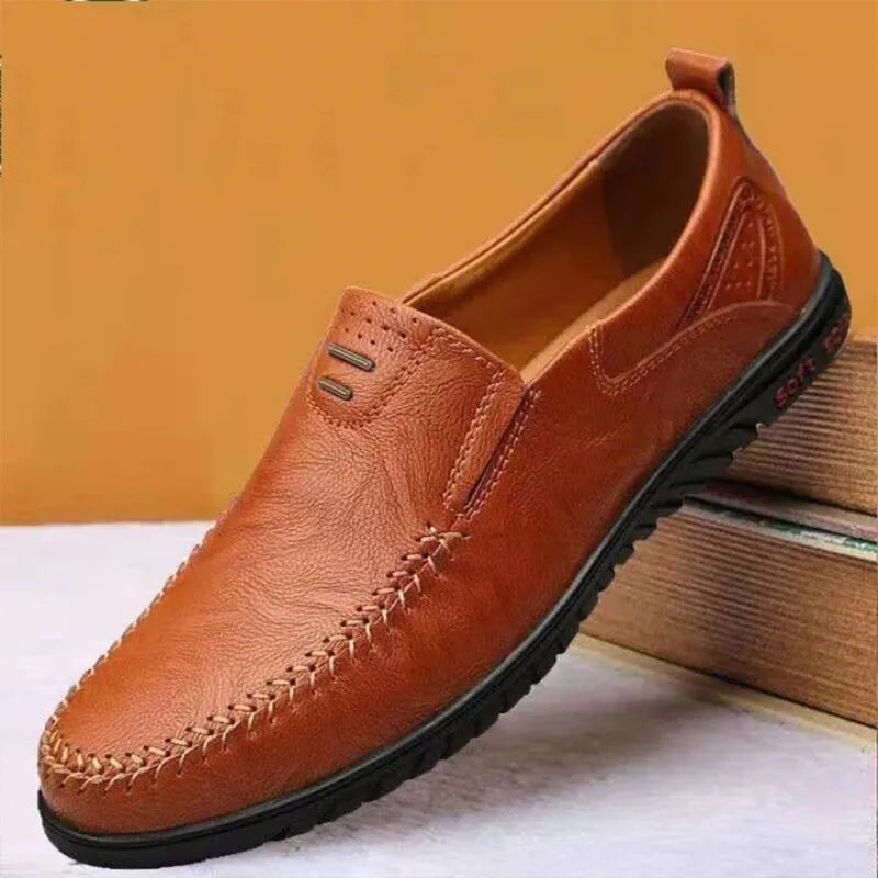 2023 Men Casual Shoes Luxury Brand Casual Slip on Formal Loafers Men Moccasins Italian Black